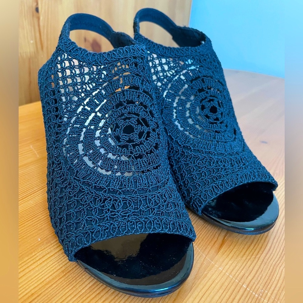 Stretch Crochet Wedge Heel